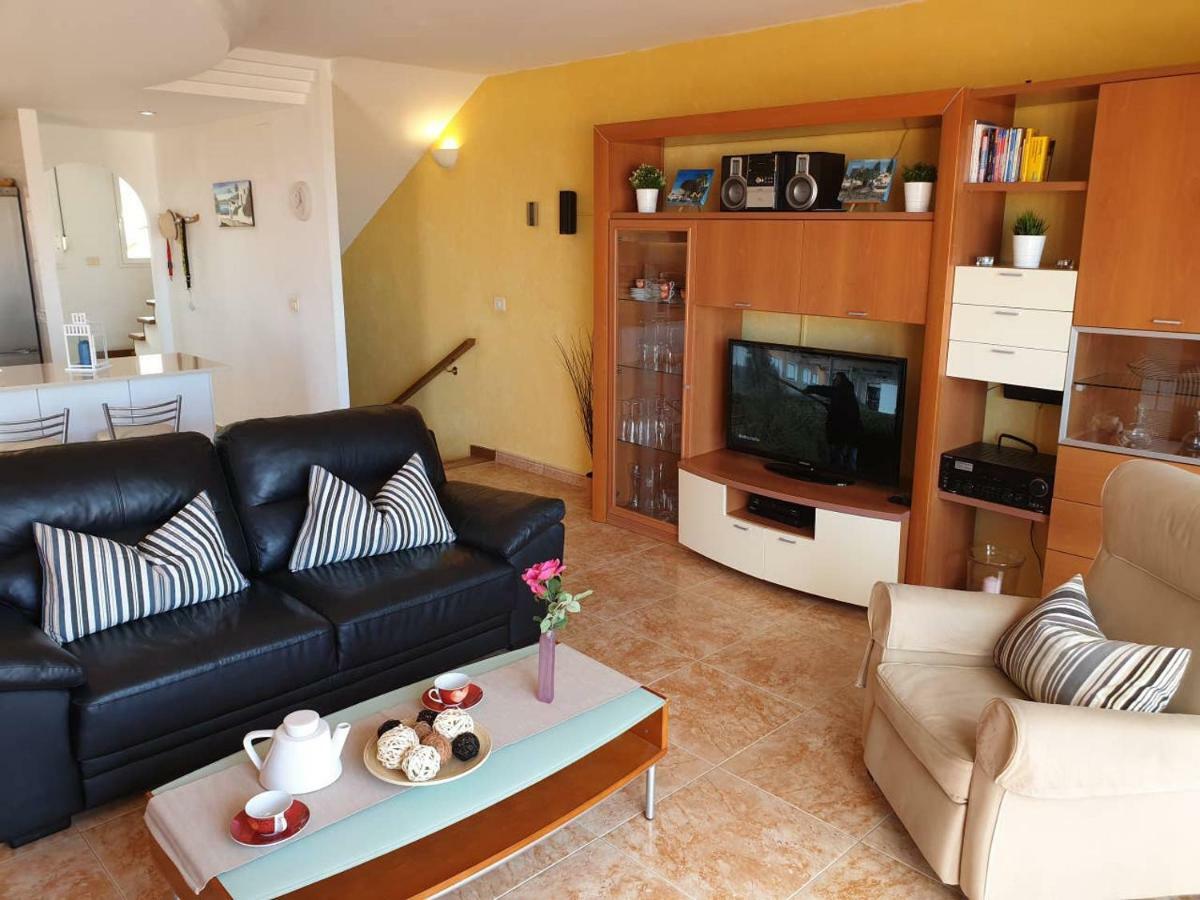 Villa Roque Del Conde With Private Pool, Terrace With Fantastic Sea Views, Wifi, Garden, Garage Adeje Exterior photo
