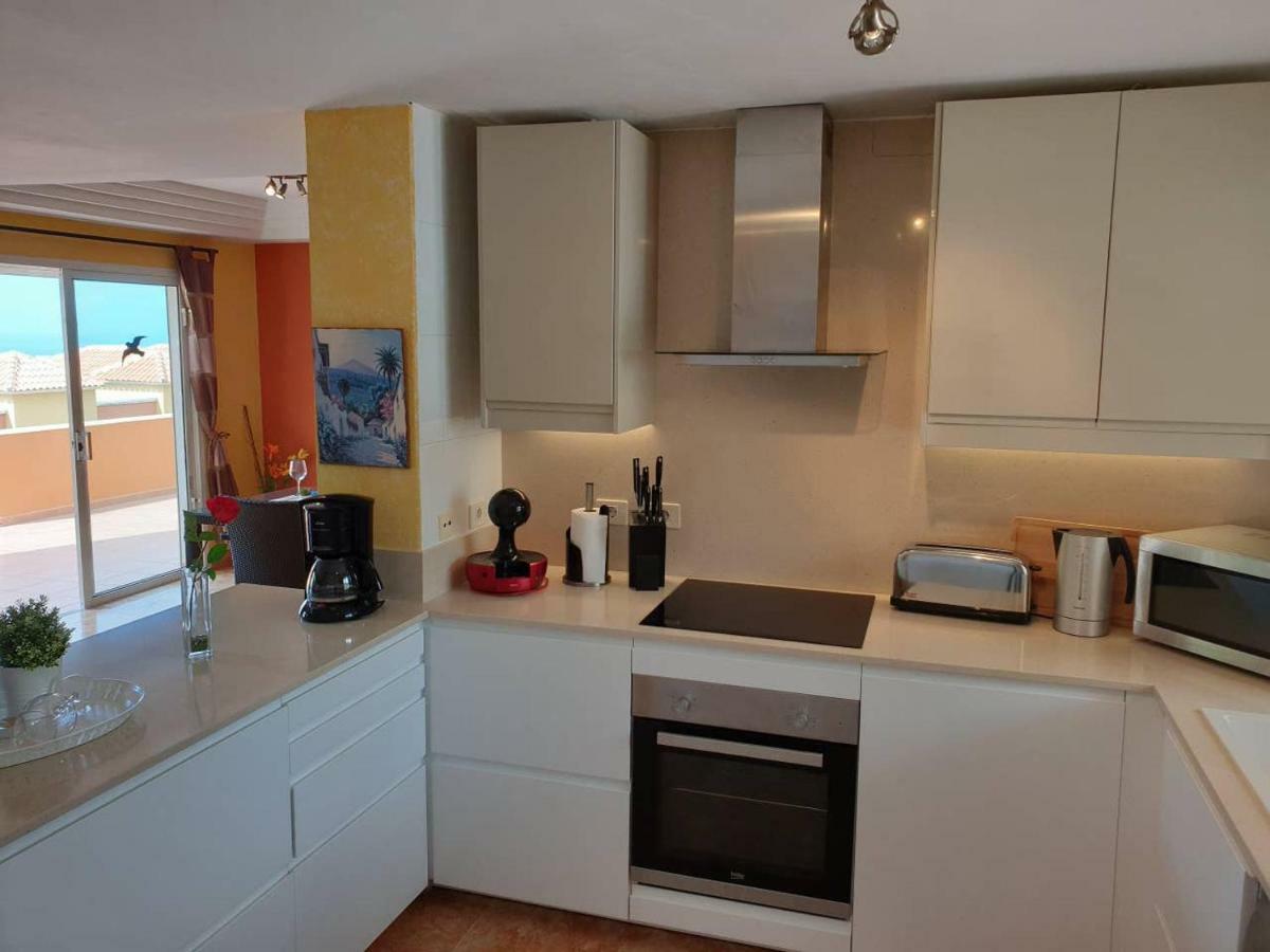 Villa Roque Del Conde With Private Pool, Terrace With Fantastic Sea Views, Wifi, Garden, Garage Adeje Exterior photo
