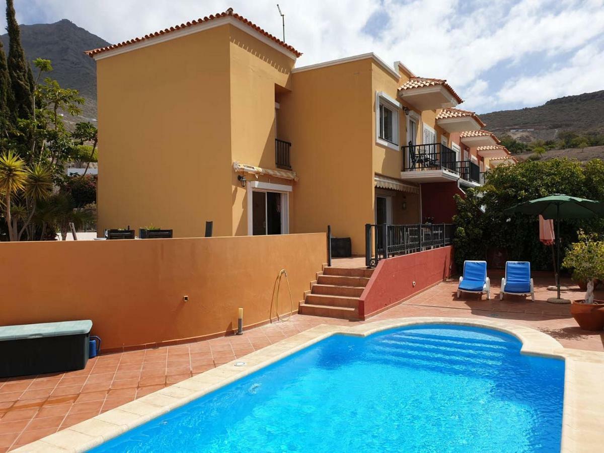 Villa Roque Del Conde With Private Pool, Terrace With Fantastic Sea Views, Wifi, Garden, Garage Adeje Exterior photo